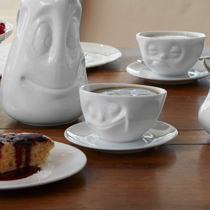 FIFTYEIGHT PRODUCTS / Tassen / Kaffeetasse „Glücklich“ (Porzellan, 200 ml, weiß, Made in Germany)