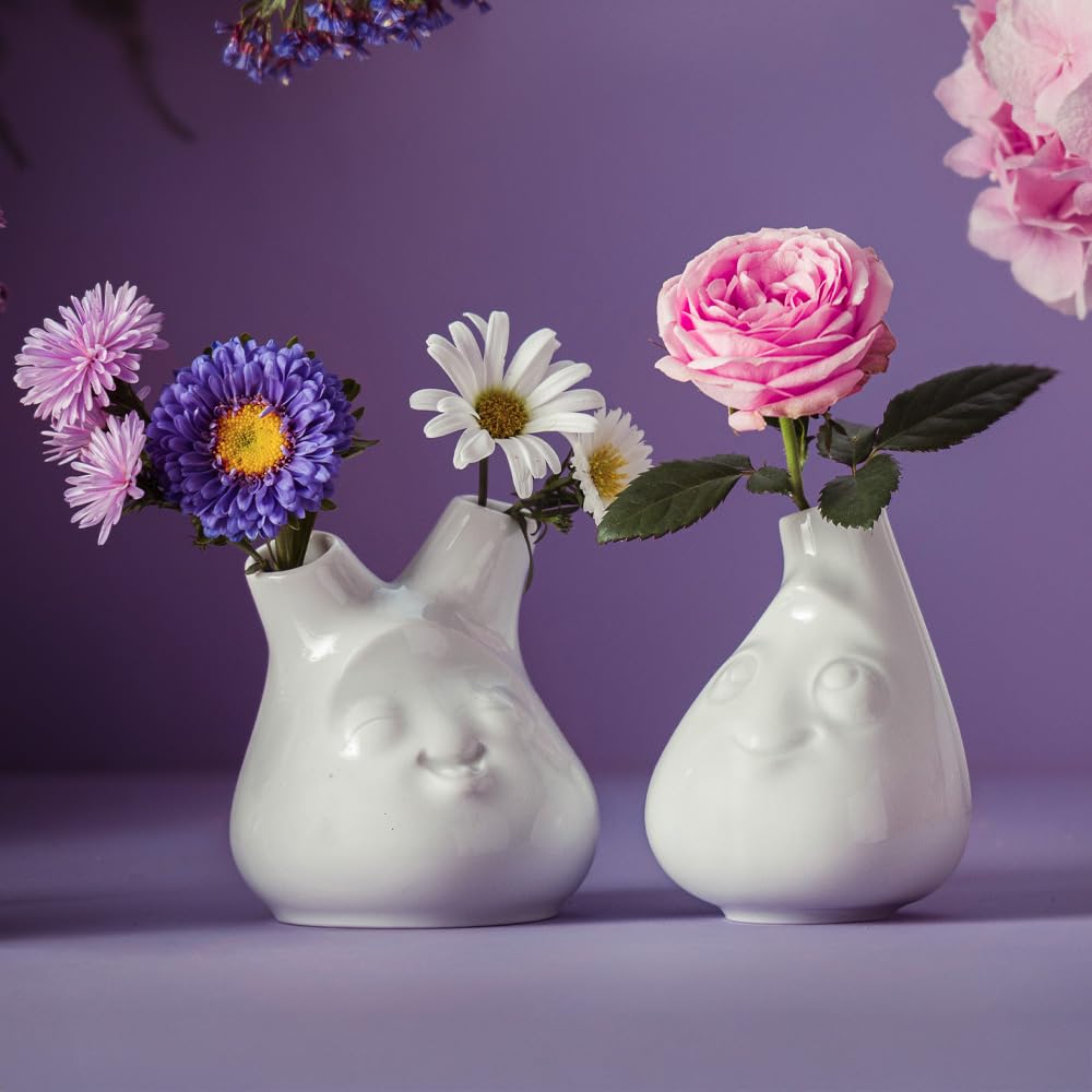 FIFTYEIGHT PRODUCTS / Vaso piccolo "Putzig" (porcellana, altezza 10 cm, bianco, Made in Germany)