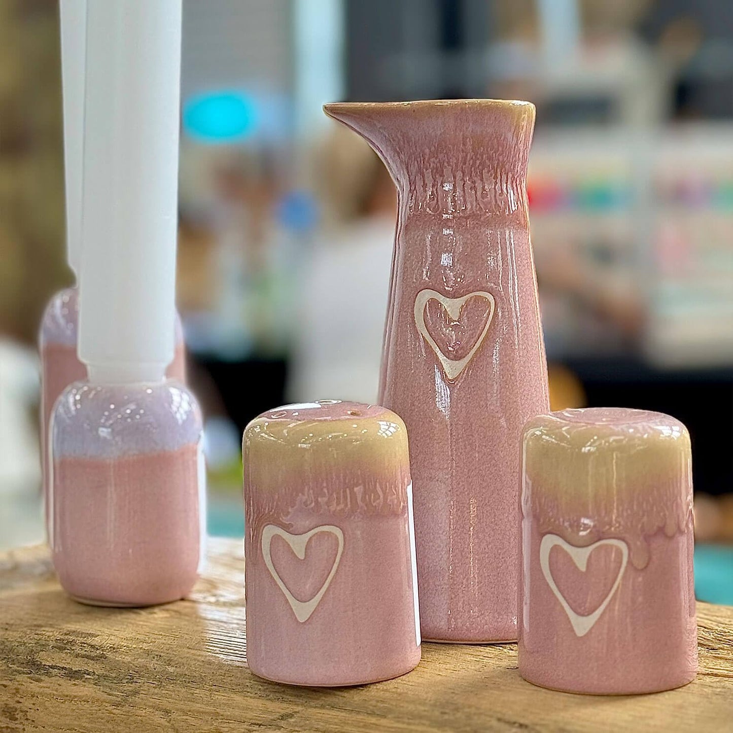 Mea-Living STONEWARE Candela in tazza da caffè rosa, gres fatto a mano, 150 ml, bellissime stoviglie con candela