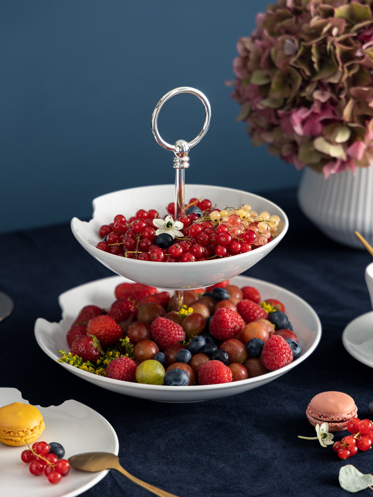 FIFTYEIGHT Food Tempel mit Biss, Etagere 2-stufig, Porzellan, Made in Germany